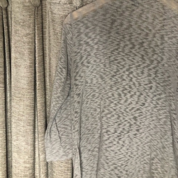 Torrid Gray Three Quarter Sleeve Burnout Waterfall Front Cardigan Torrid Size 00 - Picture 9 of 12